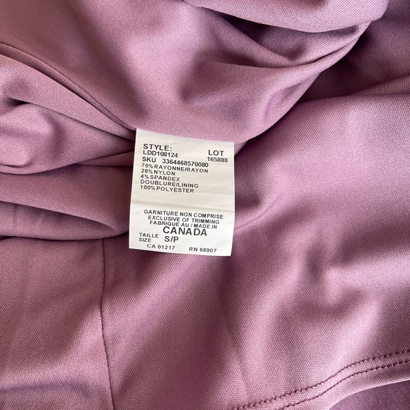 Le Chateau Dress - Picture 3 of 4